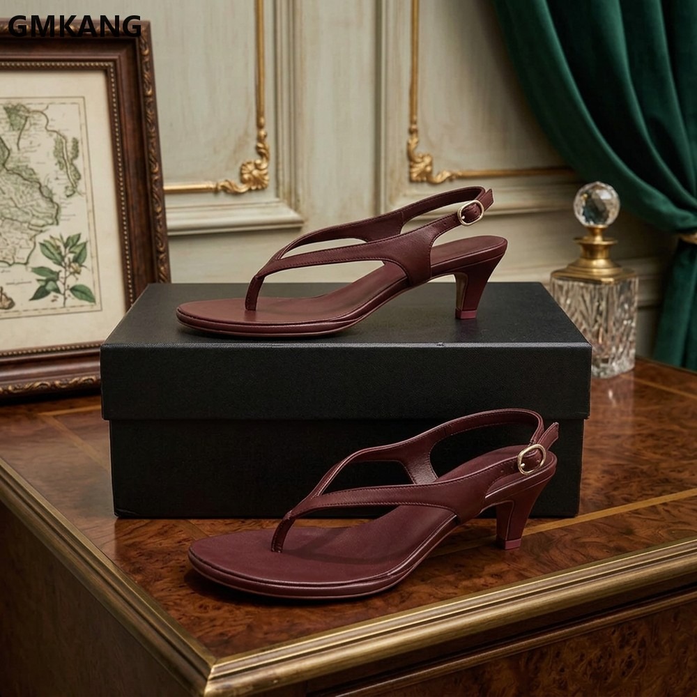 Kitten Heel Women - Женские босоножки на платформе с V-образным