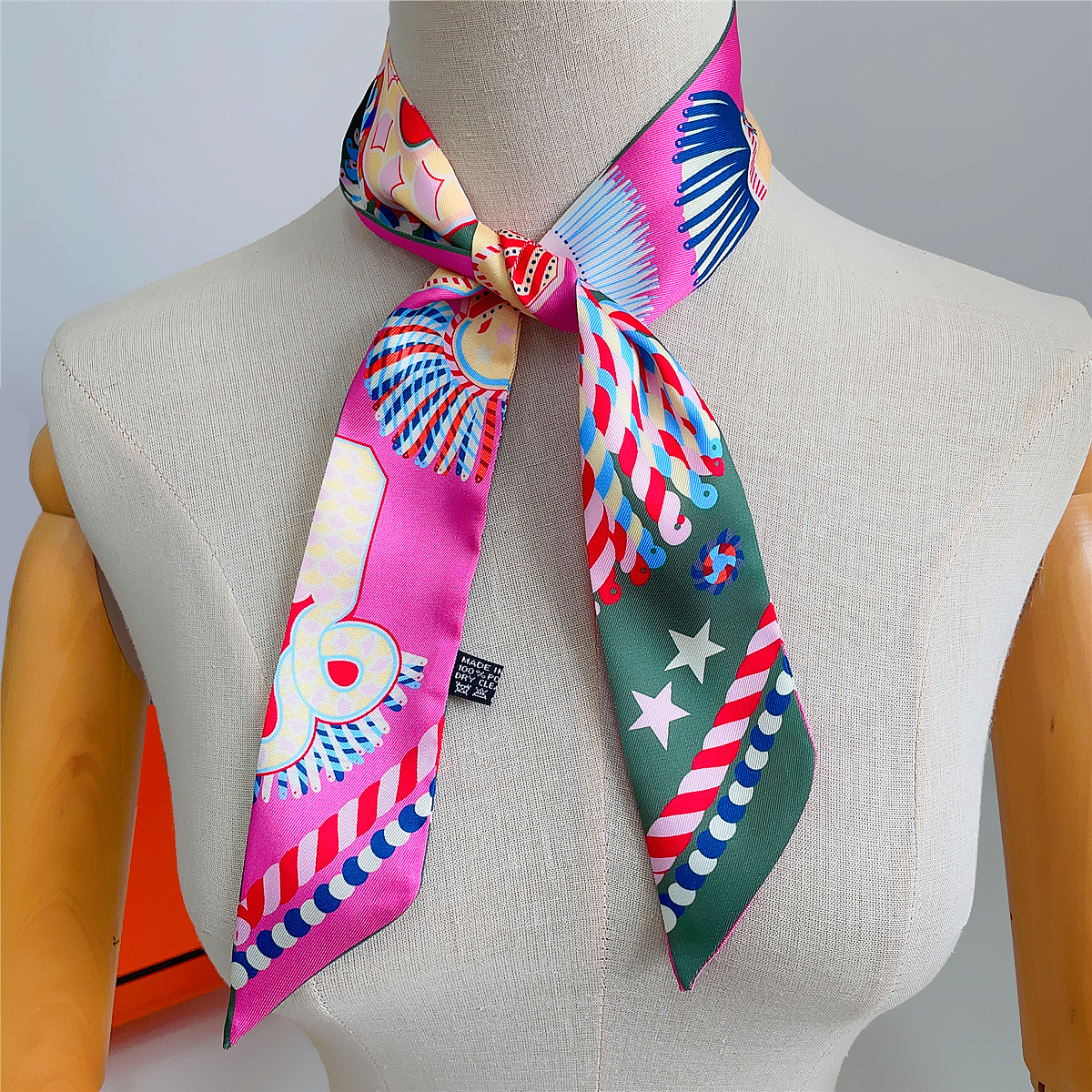 Брендовый дизайн, саржевый 100 – обзор и цена Scarf Silk Neck