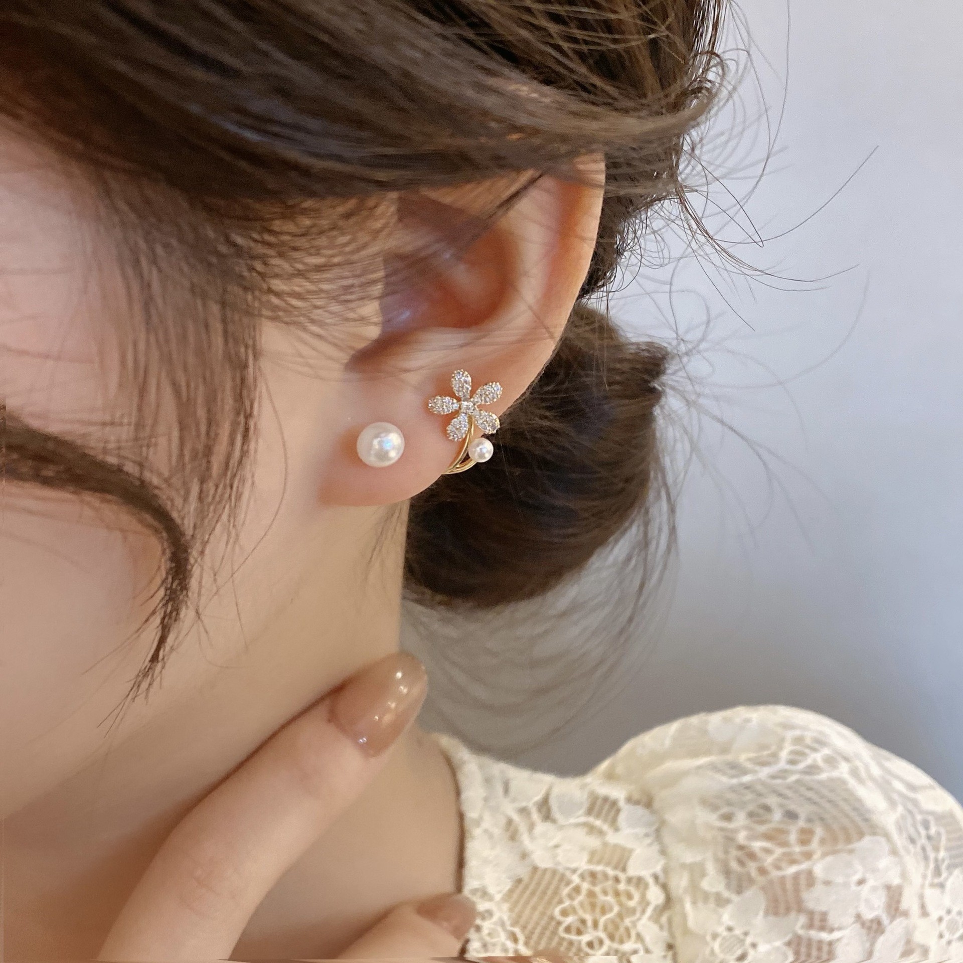 Корейские модные серьги-гвозди – обзор и цена Pearl Earring Stud