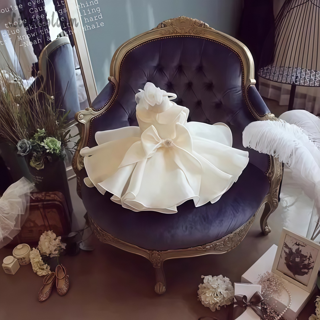 Белое платье с жемчужным декор – обзор и цена Formal Attire Woman