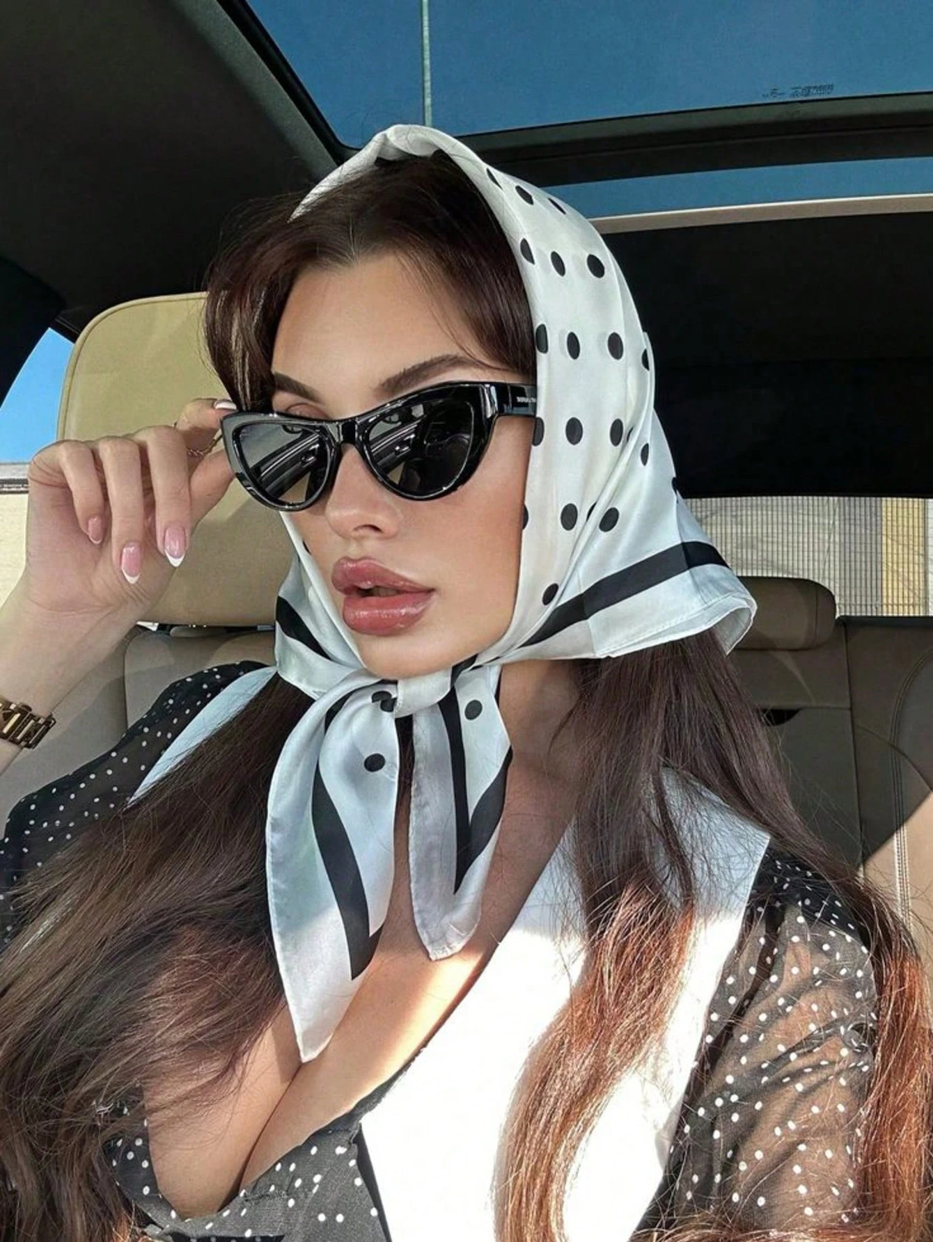 Женский шарф в горошек, женски – обзор и цена Scarf Silk Neck