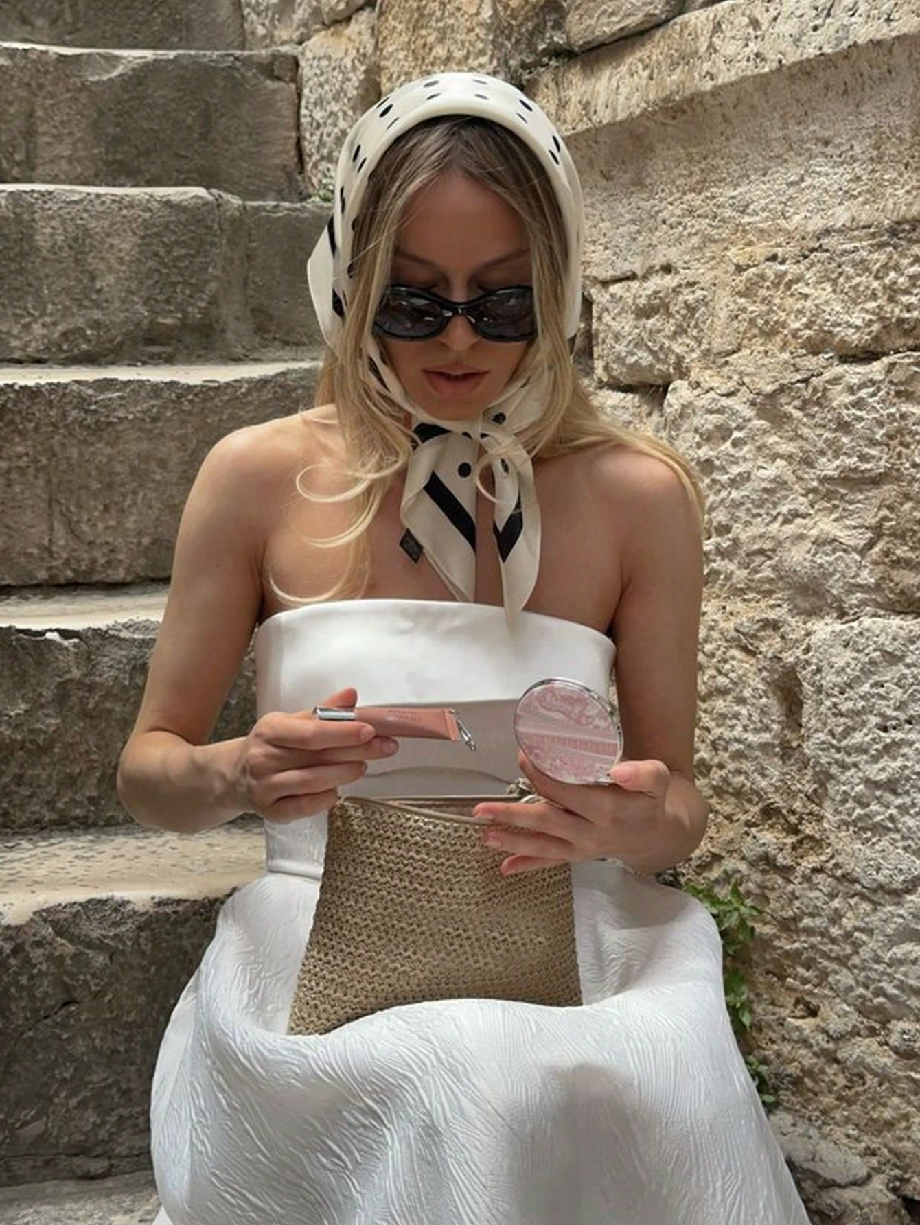 Женский шарф в горошек, женски – обзор и цена Scarf Silk Neck