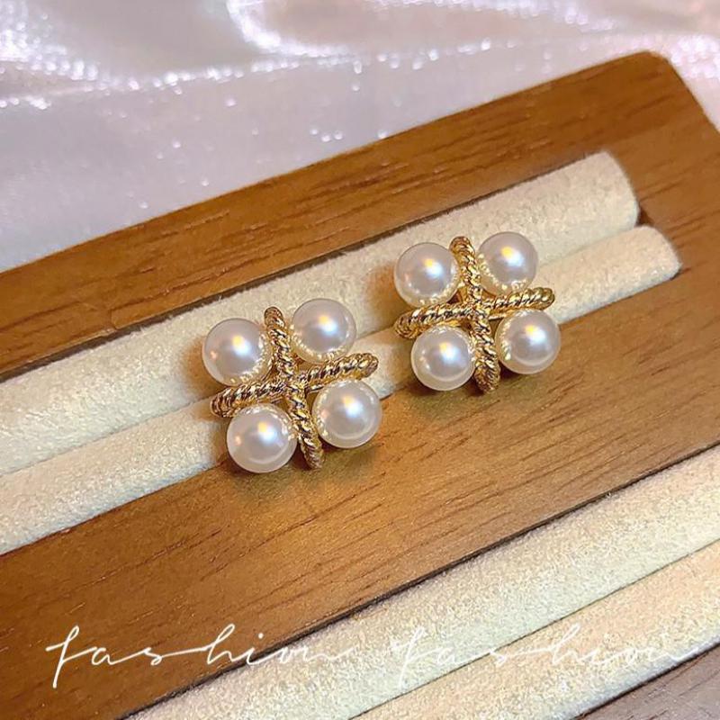 Серьги-гвоздики из серебра 925 – обзор и цена Pearl Earring Stud