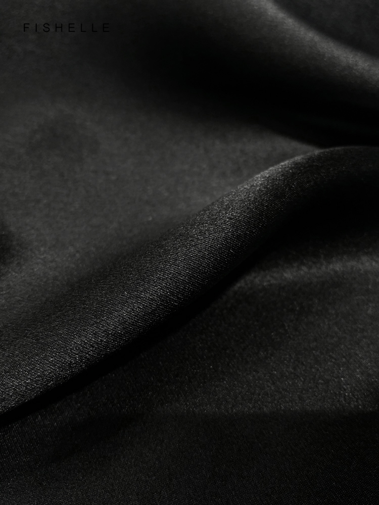 Однотонный черный шарф из чист – обзор и цена Scarf Silk Neck