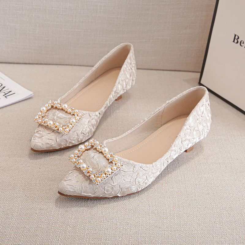 Туфли-лодочки из текстурирован – обзор и цена Kitten Heel Women